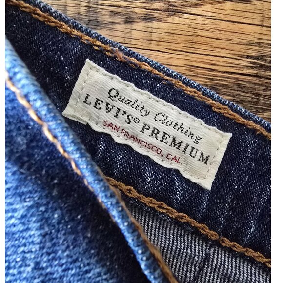 Free People Levi's Premium Ribcage Straight Angle Jeans Dark Blue Wash Size 31 - Picture 4 of 6